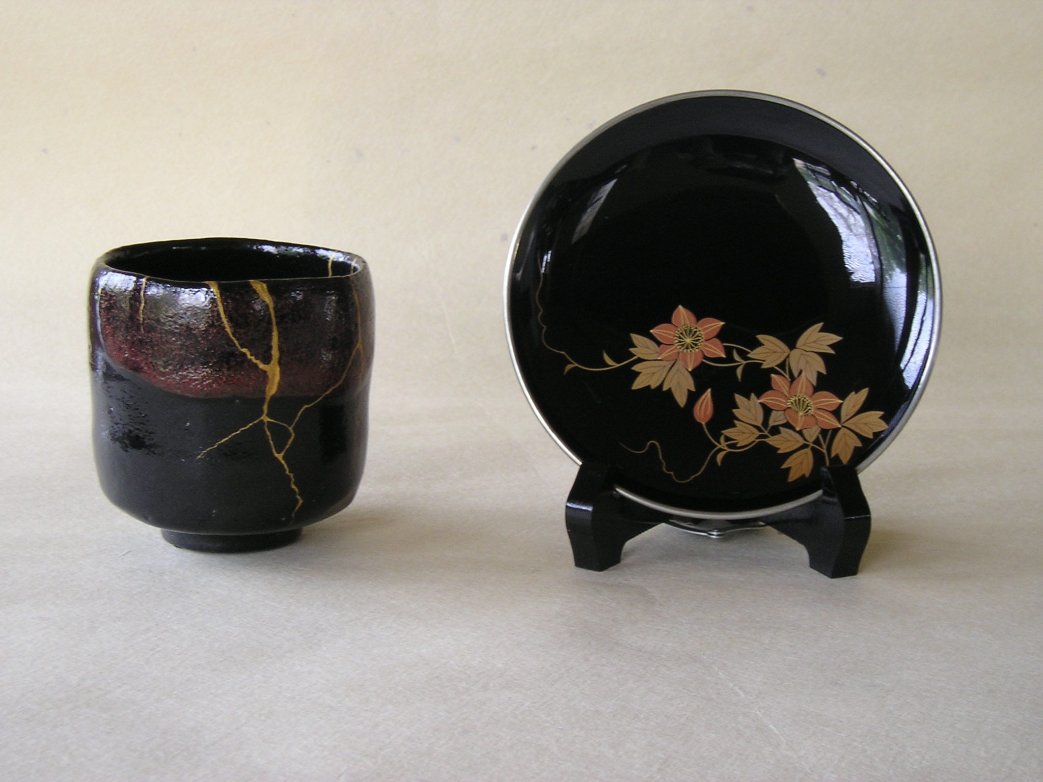 金継ぎと蒔絵のイメージ